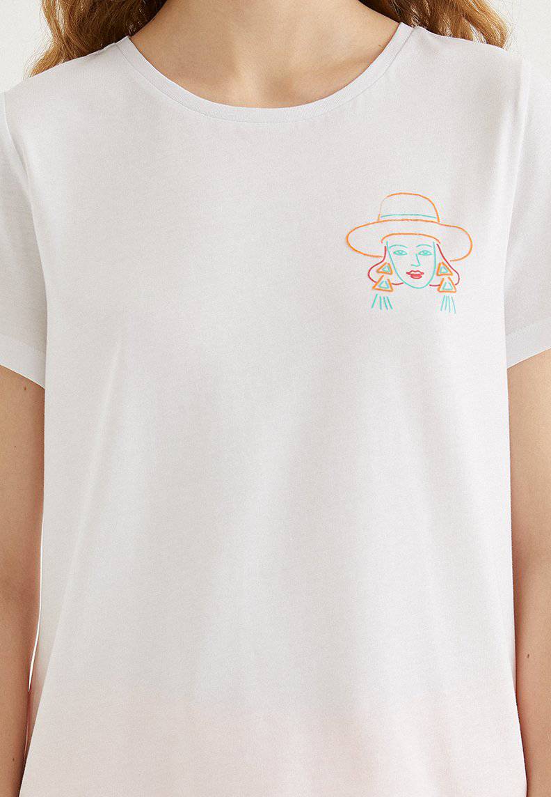 COLOURFUL HAT TEE