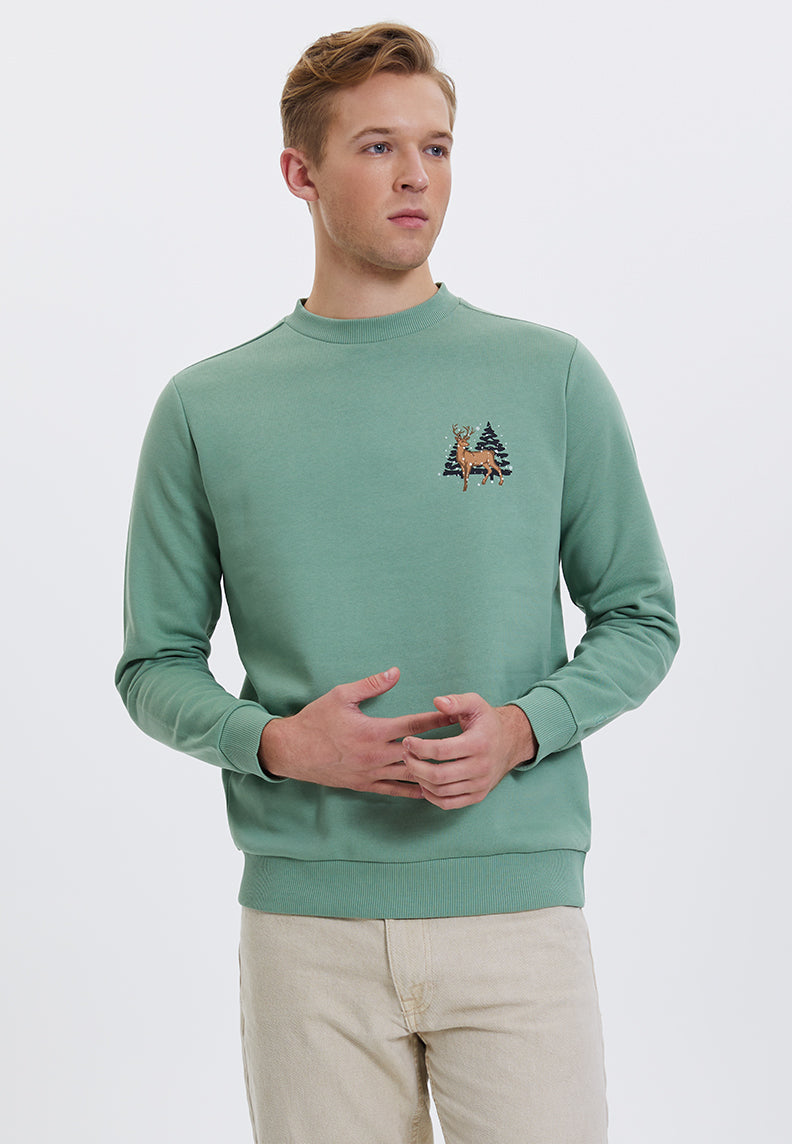 WMXMAS DEER SWEAT in Hedge Green