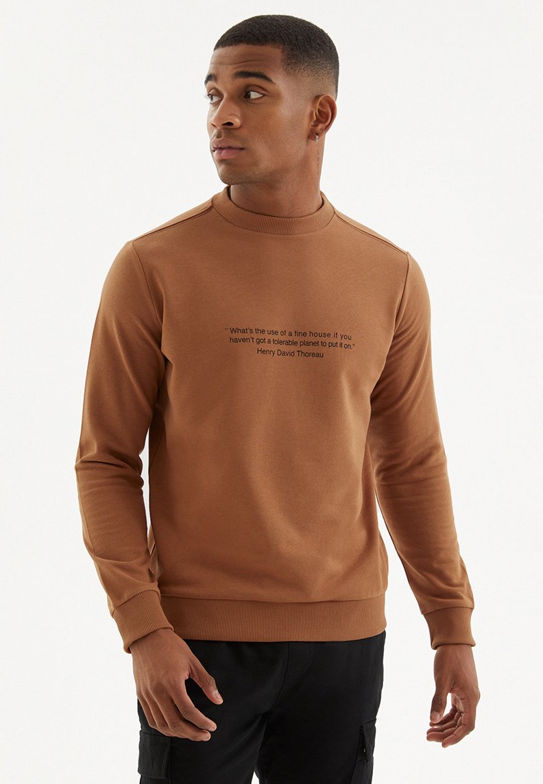 THOREAU SWEAT