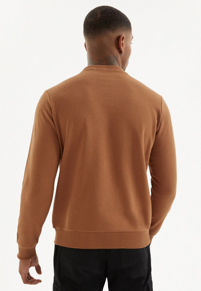 THOREAU SWEAT