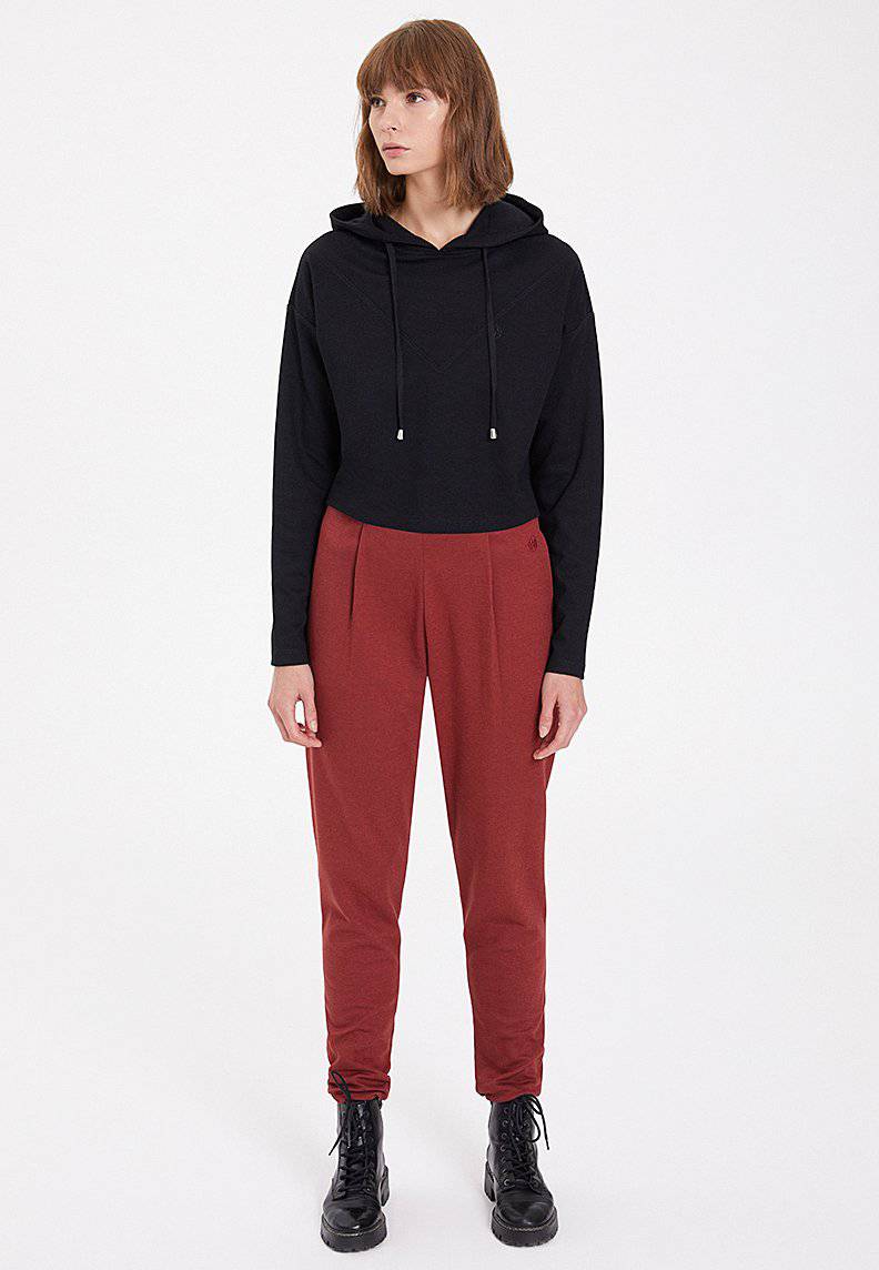 ESSENTIALS CROPPED HOODIE in Black