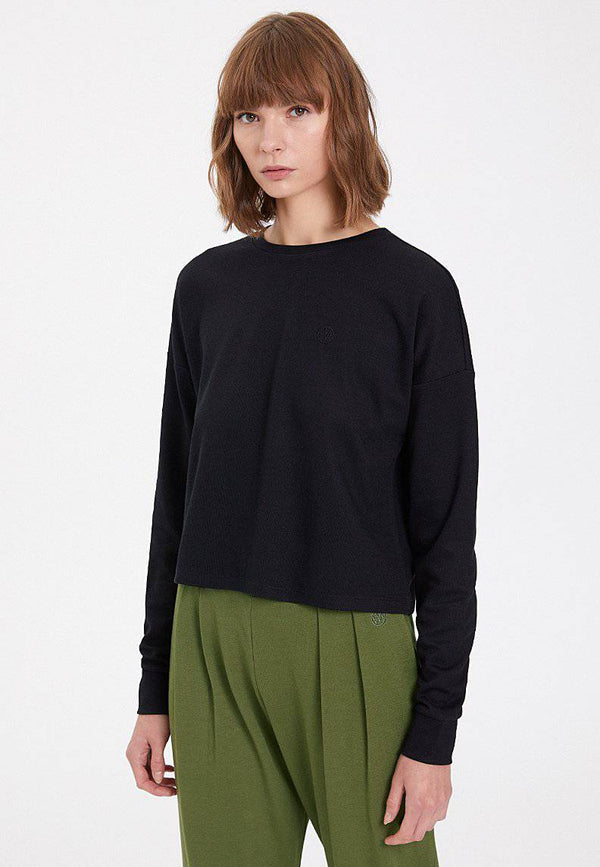 ESSENTIALS CROPPED SWEAT in Black
