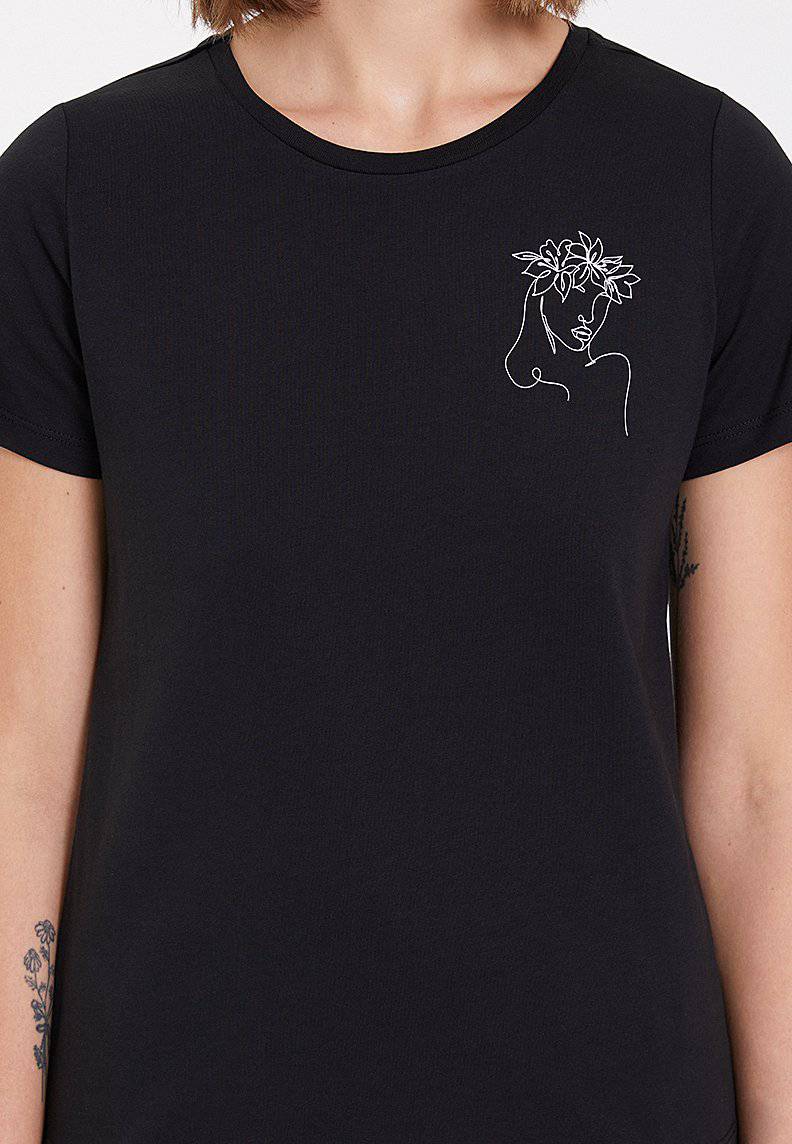 BEAUTY TEE