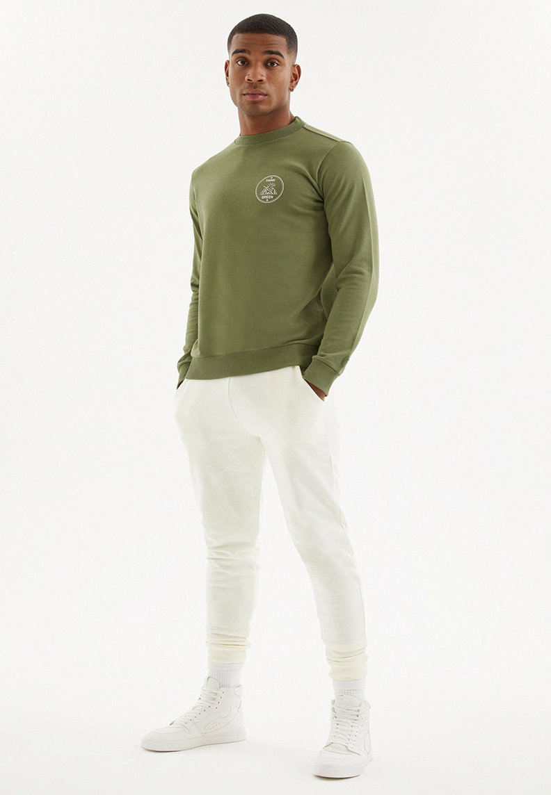 GREEN SWEAT