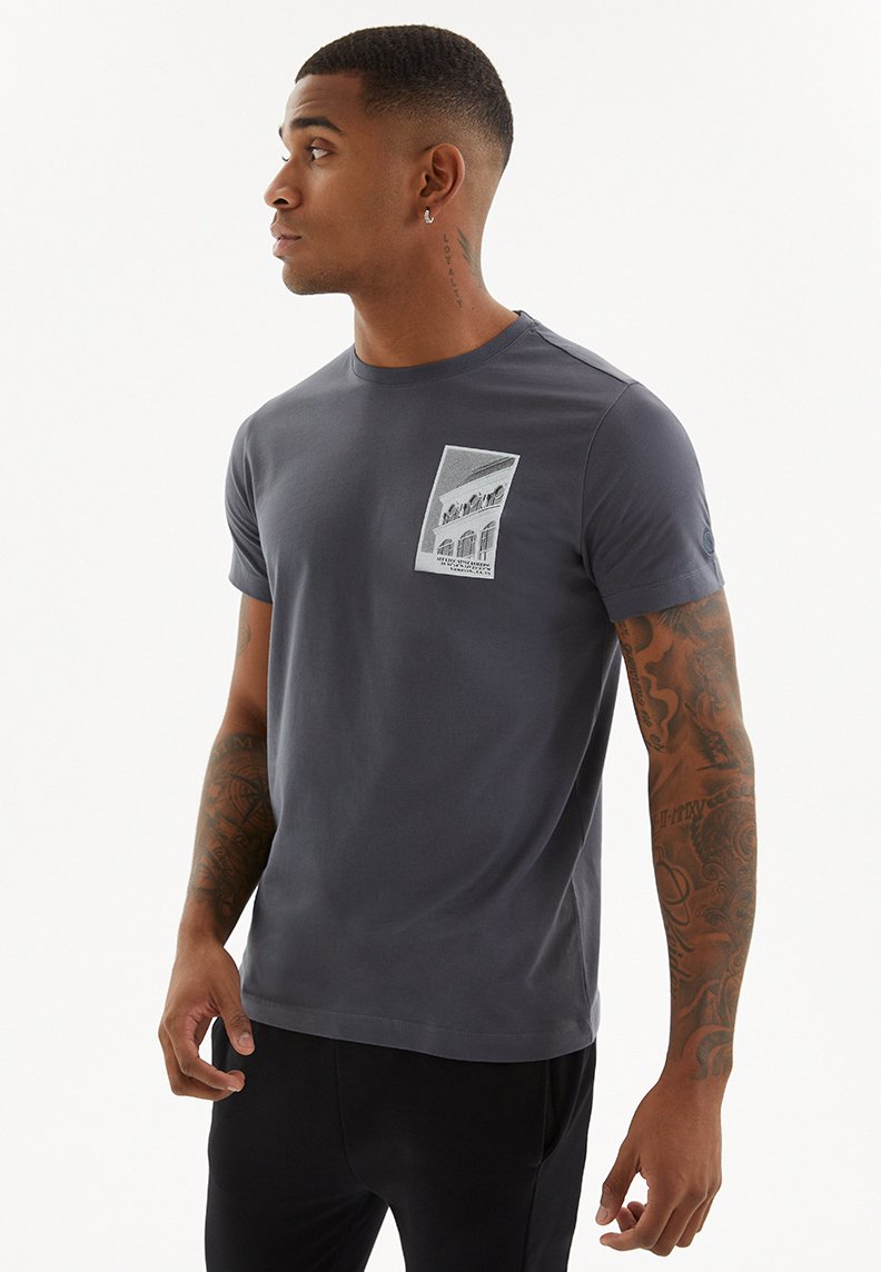 ART - DECO TEE