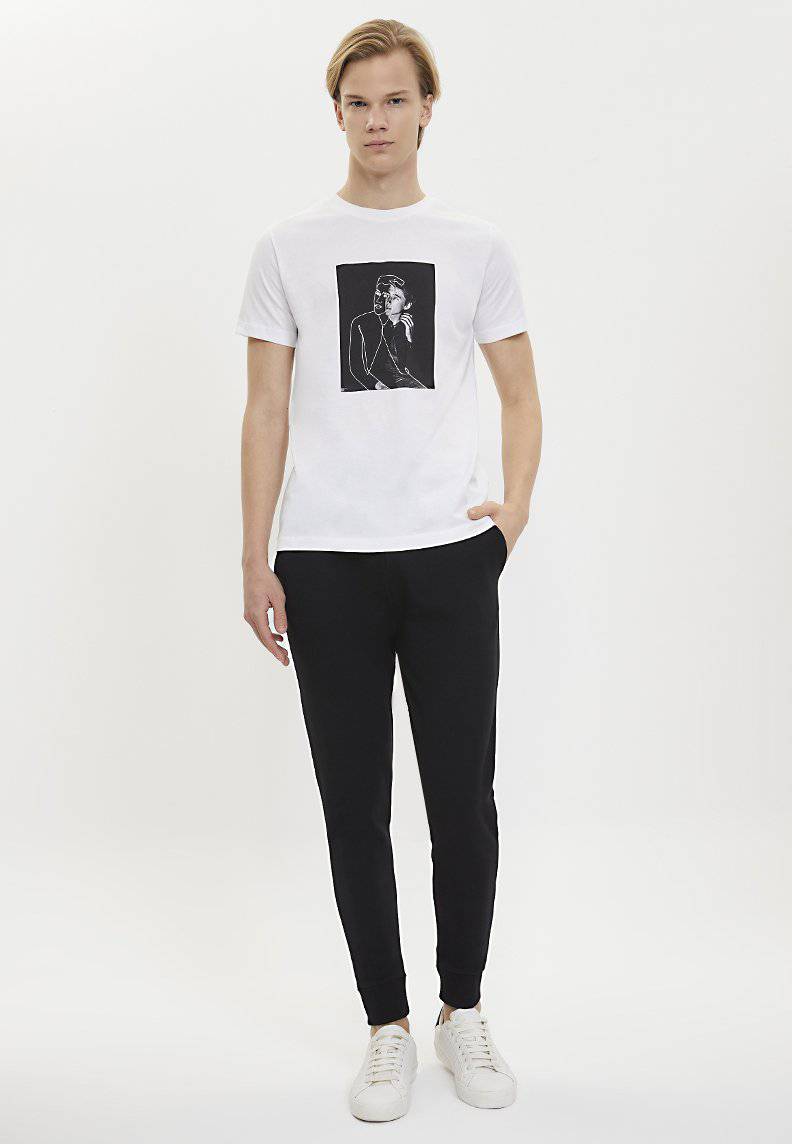 WHITE LINE ART TEE