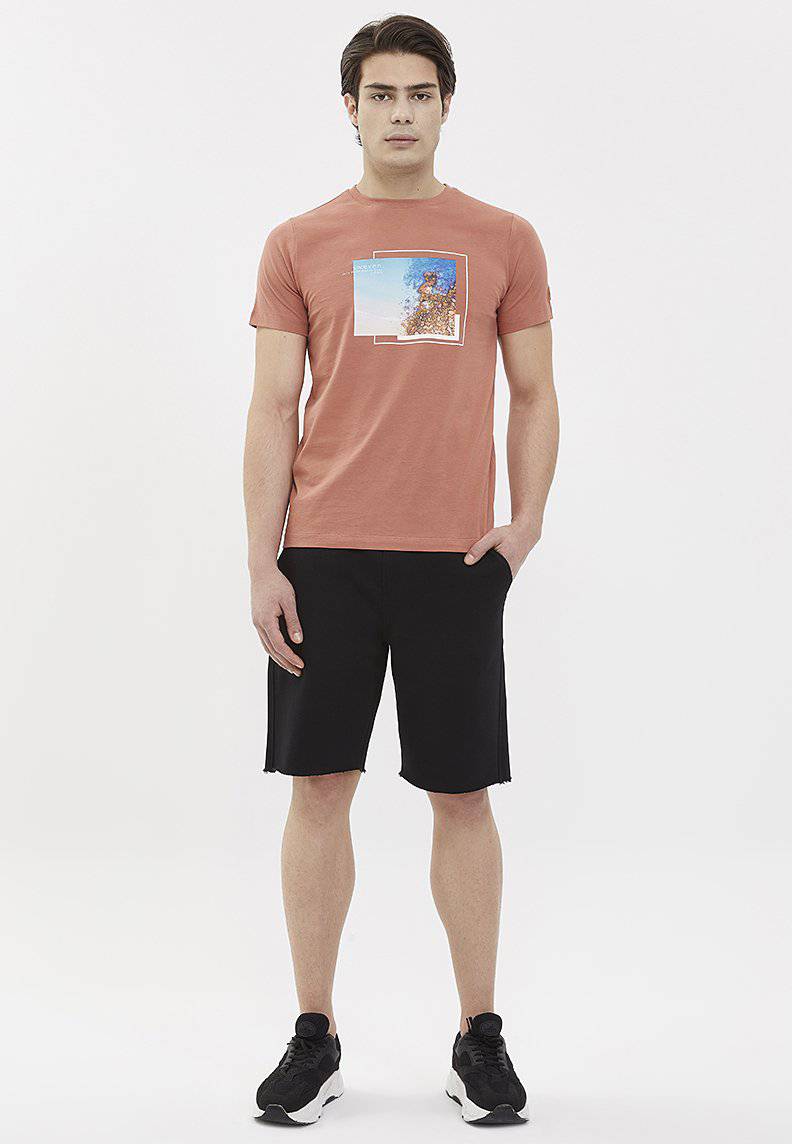 ESSENTIALS SHORT in Black
