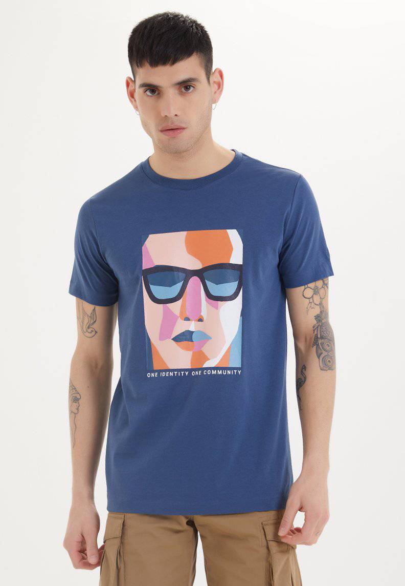IDENTITY TEE