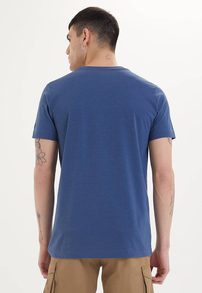 IDENTITY TEE