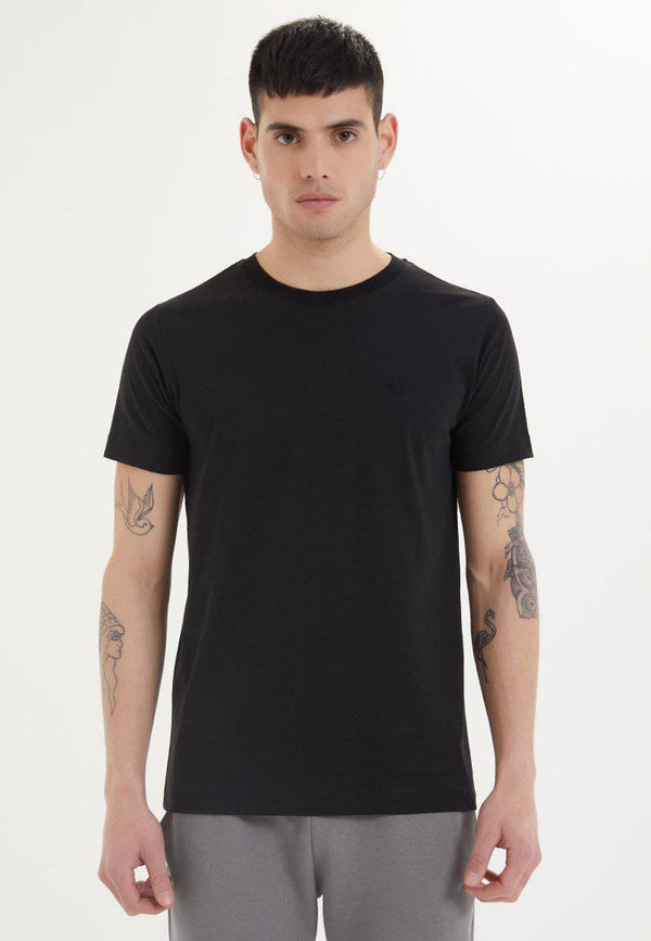 ESSENTIALS O-NECK T-SHIRT in Black