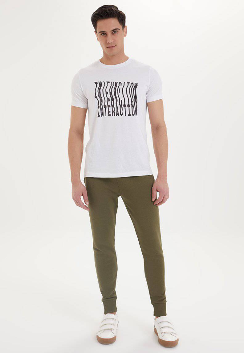 ESSENTIALS JOGGER in Dark Olive